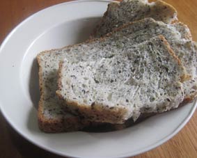 Phot of slices of bread in a bowl