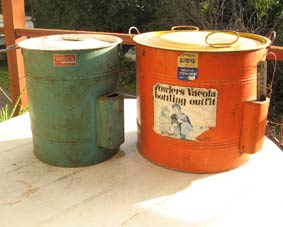 Photo of two different size Stovetop Fowlers units