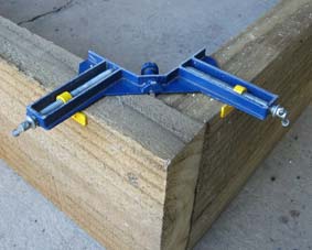 PHOTO - Clamp and Frame